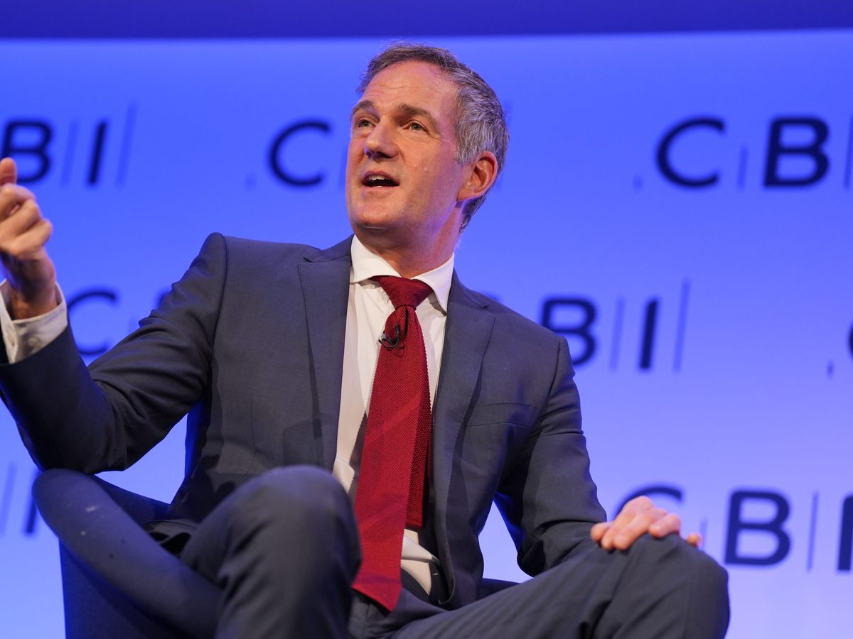 Minister &lsquo;convinced&rsquo; of path to sustainability at Grangemouth plant