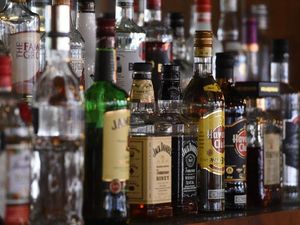 Supporting image for story: Britons drinking less alcohol, study shows