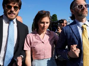 Supporting image for story: Amanda Knox vows to ‘fight for truth’ after slander conviction