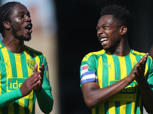 Supporting image for story: Romaine Sawyers thrashes West Brom teammate Kyle Edwards in online exhibition