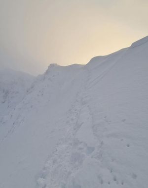 Severe winter conditions developing on Yr Wyddfa