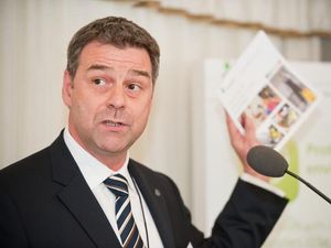 Supporting image for story: MPs to grill Carillion bosses in wake of collapse