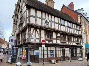 Supporting image for story: Oswestry Town Council agrees to buy historic town centre mansion to save it for the future