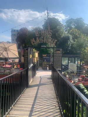 The Magic Bus in Lille