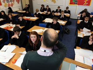 Supporting image for story: Government misses secondary school teacher training target