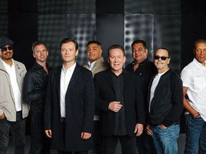 Supporting image for story: UB40 announce extra dates for Bigga Baggariddim Tour