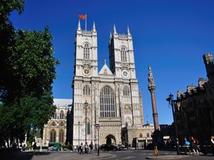 Supporting image for story: Fact check: Flags from Commonwealth states are flown above Westminster Abbey