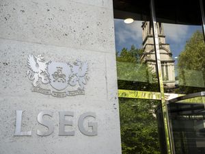 Supporting image for story: FTSE 100 touches above 9,000 for the first time