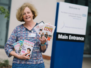 Supporting image for story: Hospital staff member swaps desk chair for famous Mastermind chair
