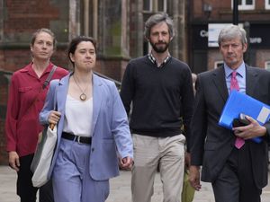 Supporting image for story: Judge throws out charges against Greenpeace activists who scaled Sunak’s home