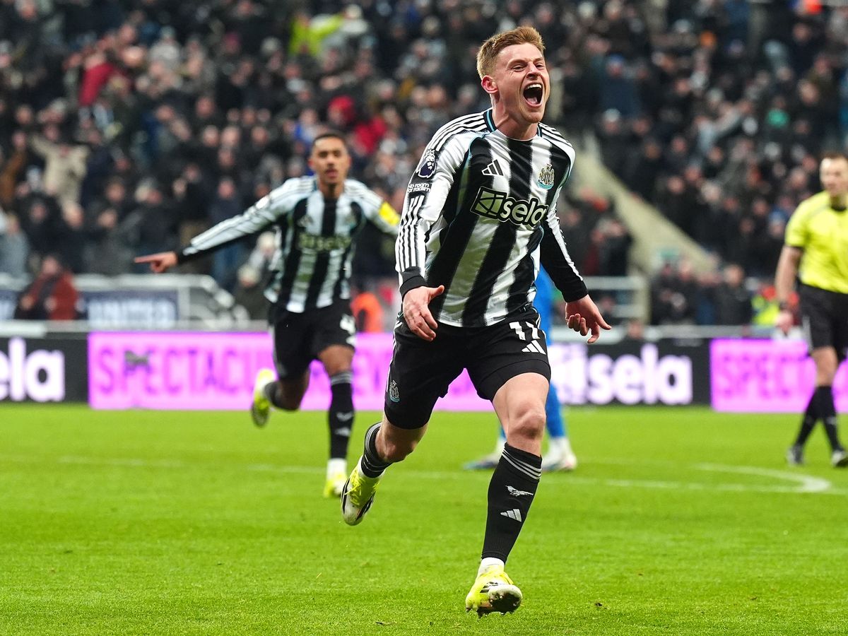 Harvey Barnes snatches Newcastle victory in seven-goal thriller against Leeds
