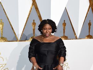 Supporting image for story: US TV star apologises to Whoopi Goldberg for on-air joke about her weight