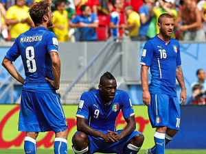 Supporting image for story: Oh son! Balotelli's dad lives in Wolverhampton