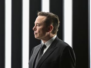 Supporting image for story: Musk asks US government to take over funding of satellite network for Ukraine