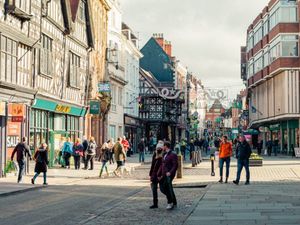 Supporting image for story: Shrewsbury High Street to open to traffic an hour earlier