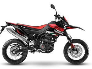 Supporting image for story: Aprilia updates learner-friendly SX and RX125 models