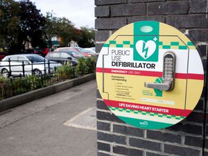 Supporting image for story: CPR questions to be added to driving theory test