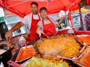 Supporting image for story: Currying flavour at Oswestry Food Festival - with pictures