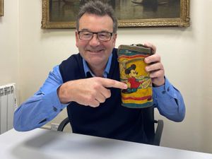 Supporting image for story: Rare Mickey Mouse World War Two gas mask case goes under hammer